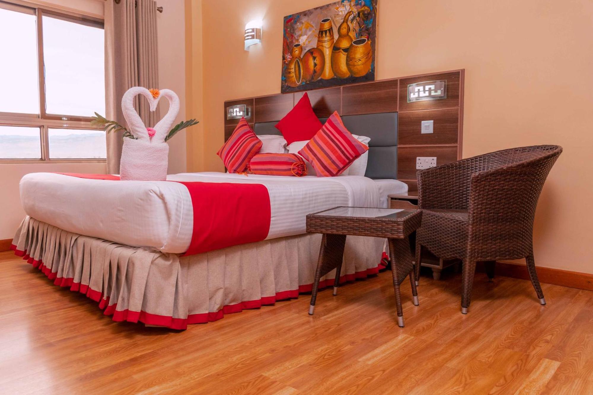 Buraha Zenoni Hotel And Resort ナクル エクステリア 写真