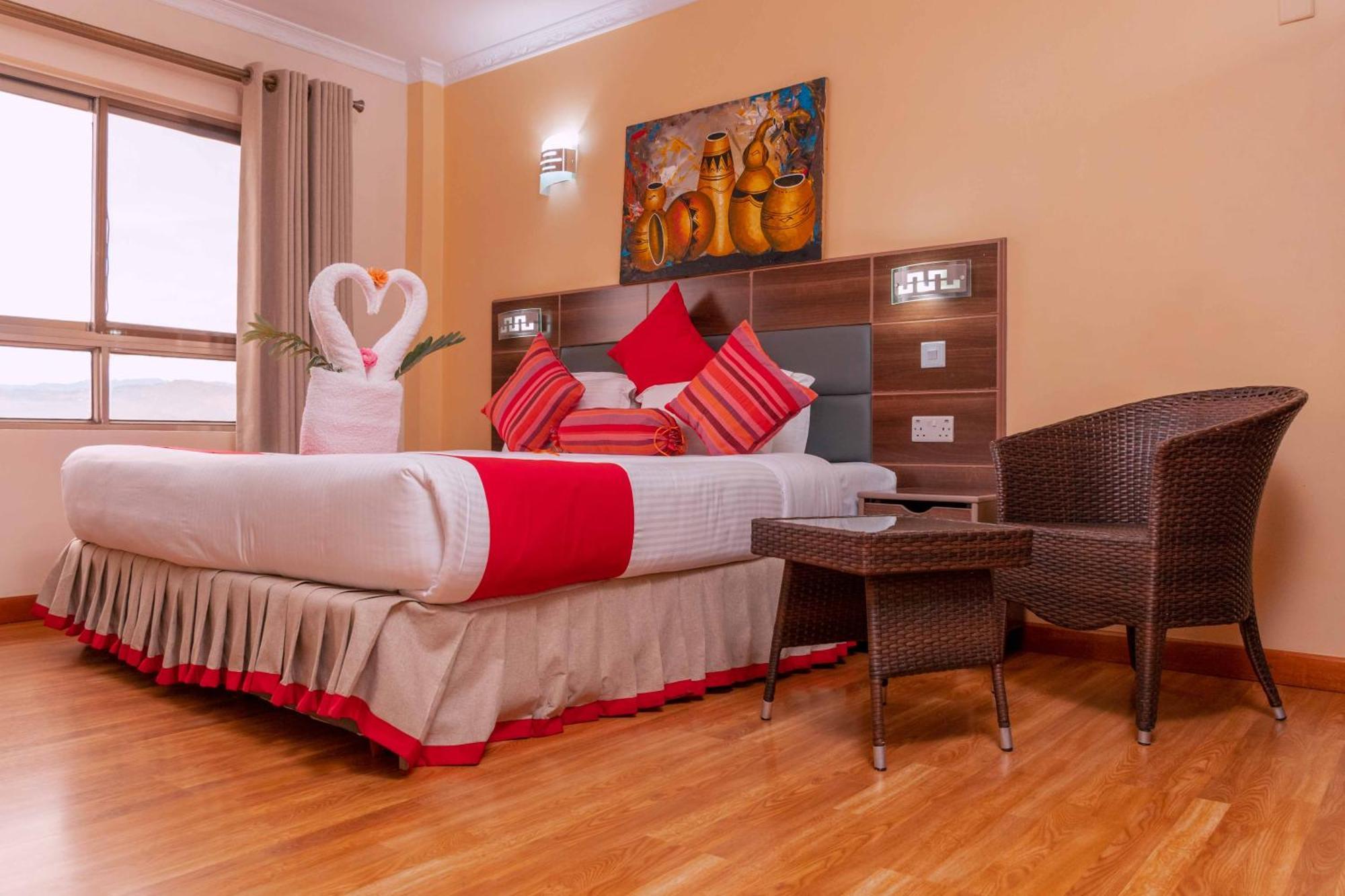 Buraha Zenoni Hotel And Resort ナクル エクステリア 写真